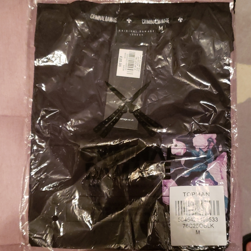 Criminal Damage Floral Accent t-shirt